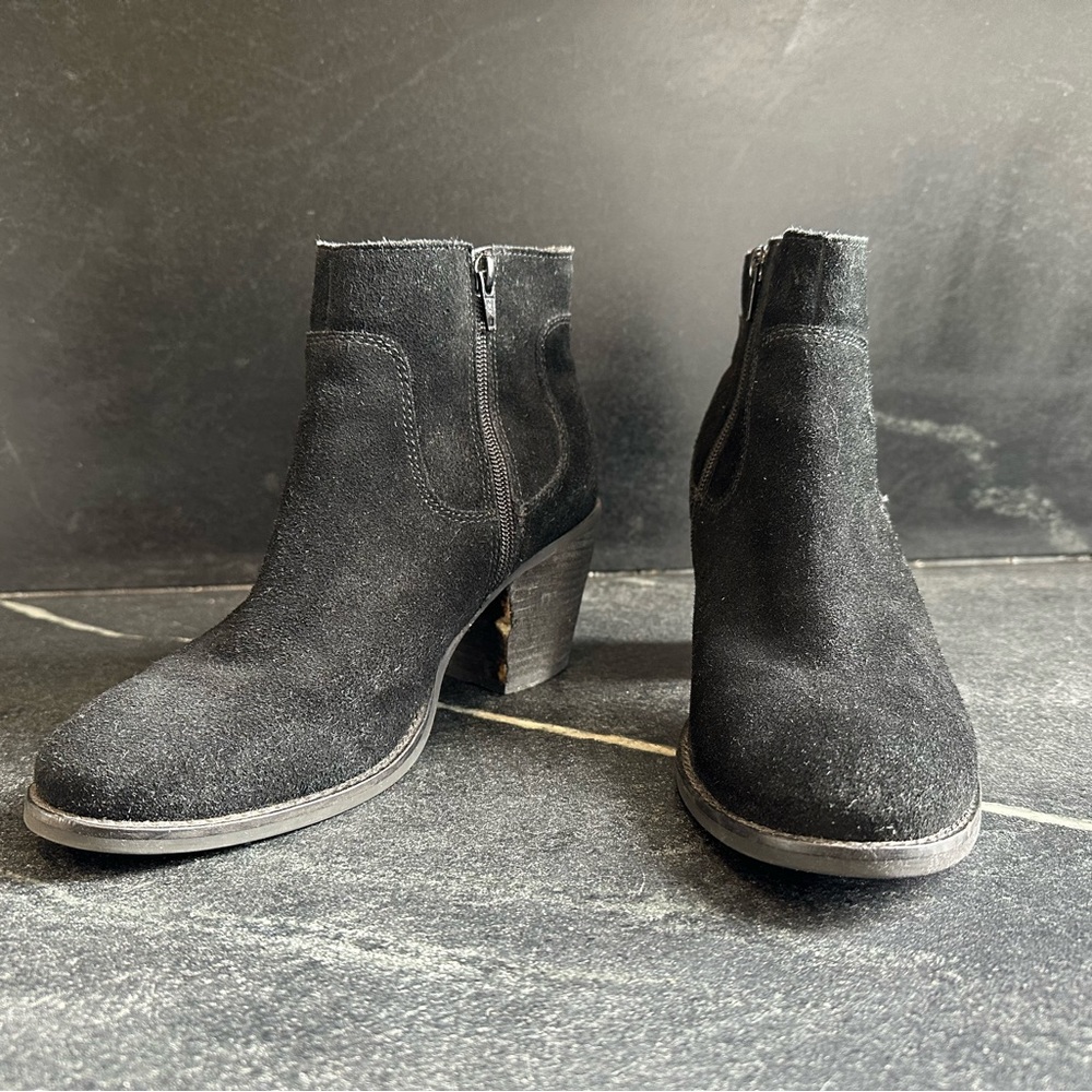Seychelles Black Suede Ankle Booties